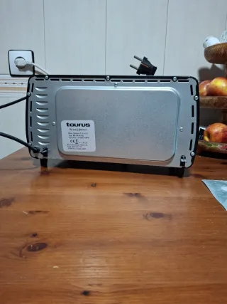 Mini horno Taurus White & Brown