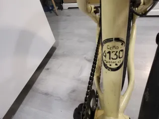 Bicicleta Dirt Jump Mondraker