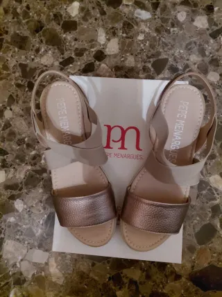 Sandalias Pepe Menargues Beige/Oro Talla 39