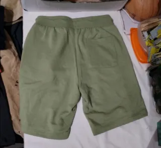 2 Bermudas niño  9/10 años