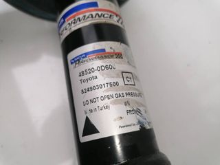 AMORTIGUADOR DELANTERO IZQUIERDO TOYOTA YARIS (NCP1/NLP1/SCP