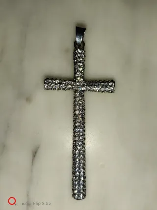 Ciondolo a croce con strass