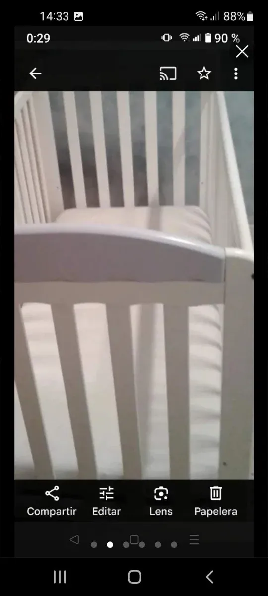 Cuna de bebé en buen estado