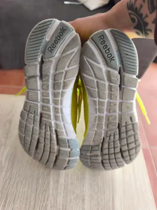 Zapatillas Reebok Amarillas 43