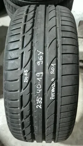 Neumático 235/40 R19 96Y