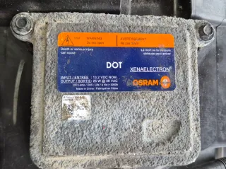 Faro Izquierdo Tesla Model S