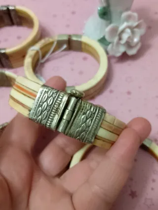 Antico bracciale prezioso