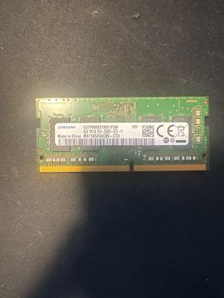 Módulo RAM Samsung DDR4 4GB Portátil
