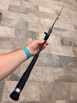 Equipo Slow / Jigging nuevo. Accurate, Black Hole