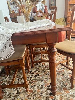 Mesa comedor madera maciza y 6 sillas