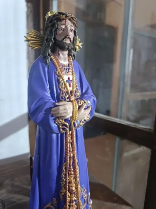 Figura religiosa Jesús morado Precio negociable