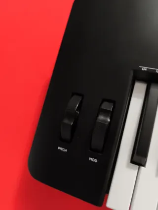 Teclado MIDI Alesis V49