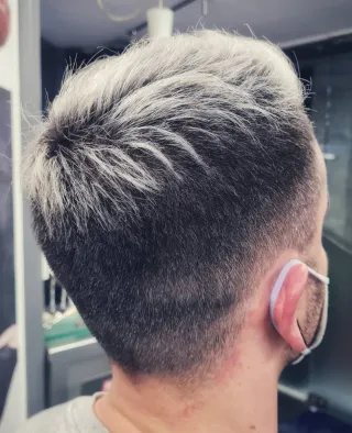 Peluquera a domicilio para mujer, hombre y peques