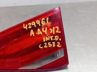 PILOTO TRASERO DERECHO INTERIOR AUDI A4 BERLINA (