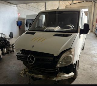 Mercedes-Benz Sprinter 2011