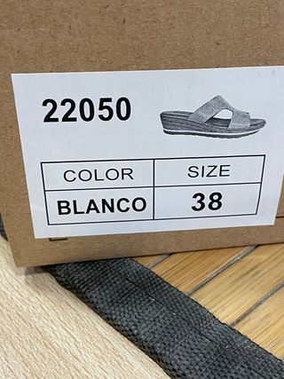 Sandalias Beige Cuña