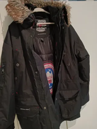 Cazadora Zara efecto piel gris Talla l xl