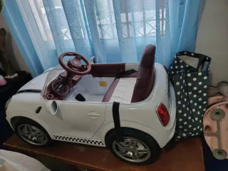 Coche eléctrico infantil a batería