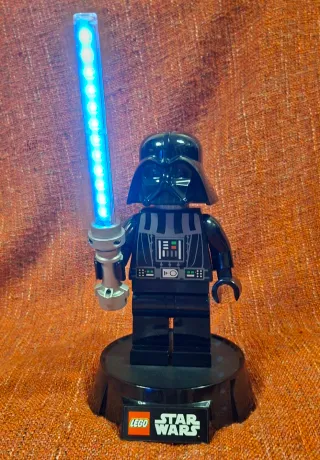 Lámpara LED LEGO Star Wars Darth Vader