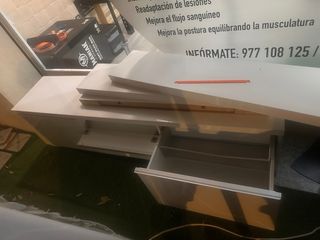 Mueble de almacenaje gratuito