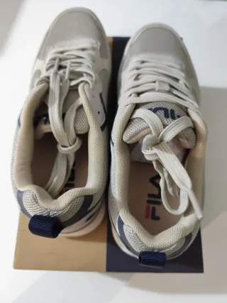 Zapatillas Fila Hombre Beige y Azul