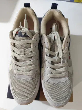 Zapatillas Fila Hombre Beige y Azul