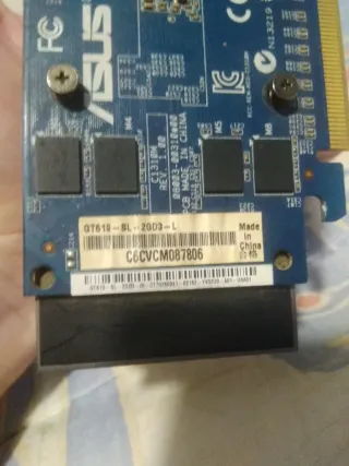 Tarjeta Gráfica Nvidia 2GB PCI Express HDMI