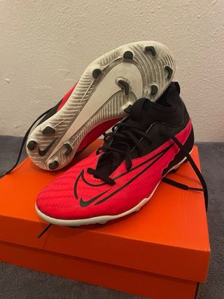 Botas Fútbol Nike Phantom Roja Talla 38.5