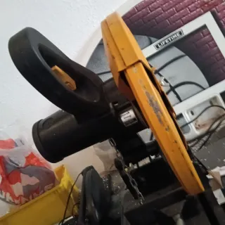 Sierra eléctrica de corte