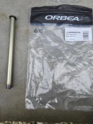 Kit punteras + eje 12x142 Orbea Rallon y Occam.