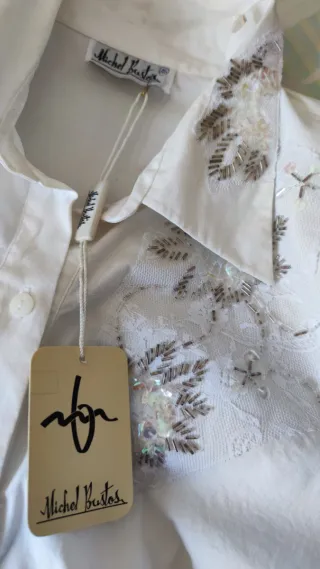 Blusa Michel Bustos con pedrería NUEVA Talla XL 42