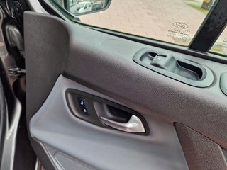 Ford Transit Custom 2.0 TDCI Furgón 3 Plazas 130CV