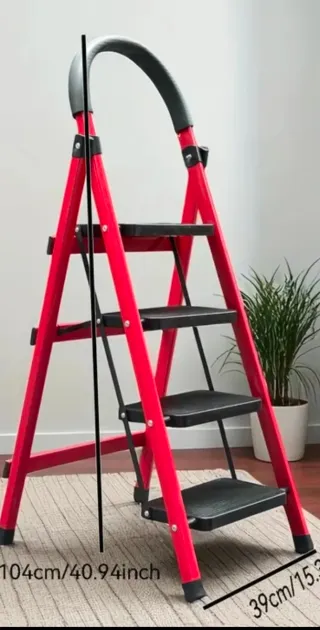 Escalera aluminio plegable 4 peldaños.