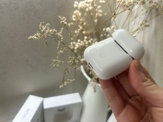 Estuche de carga para AirPods - APPLE