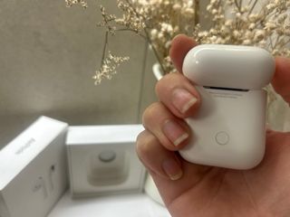 Estuche de carga para AirPods - APPLE