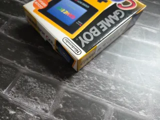 Consola Nintendo GameBoy Color Amarillo