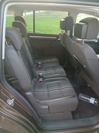 Volkswagen Touran 2012