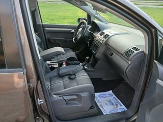 Volkswagen Touran 2012