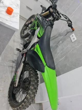 moto cross Kawasaki 250 2009