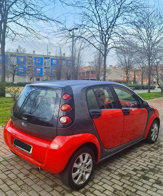 SE VENDE SMART FORFOUR EN PERFECTO ESTADO !