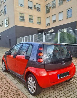 SE VENDE SMART FORFOUR EN PERFECTO ESTADO !