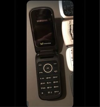 Teléfono Móvil Samsung Plegable Negro con cargador