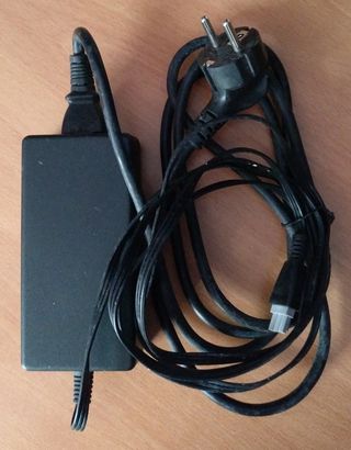 Adaptadores electricidad.