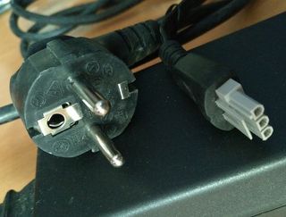 Adaptadores electricidad.