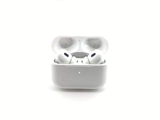 in-ear apple airpods pro 2 gen