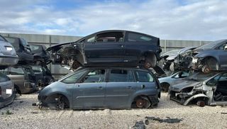 Puerta delantera derecha citroen c4 avatar 452834