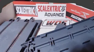 Scalextric gris. Circuito iniciación.