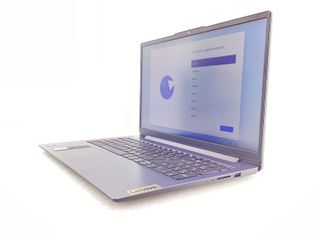 pc portatil lenovo 83er