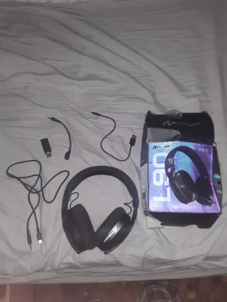 Cascos Inalámbricos Shark Attack L90