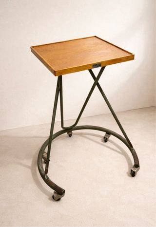 Mesa auxiliar vintage industrial madera y metal